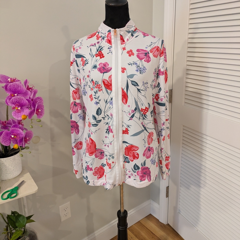 St. John's Bay Floral Women's Tunic - White and Pink Size M